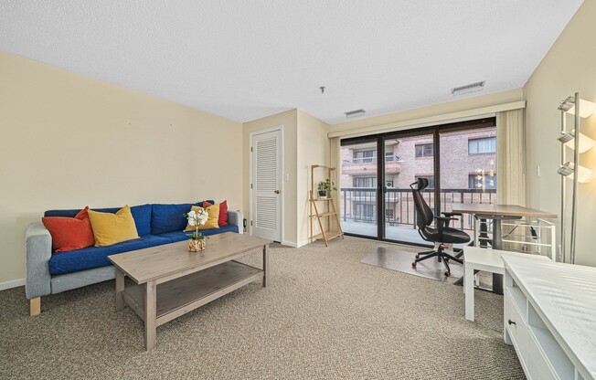 1 bed, 1 bath, 826 sqft, $2,500, Unit 708