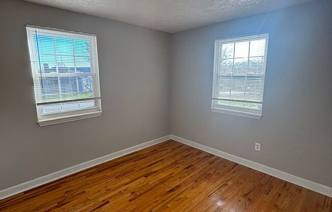 3 beds, 1 bath, $1,750