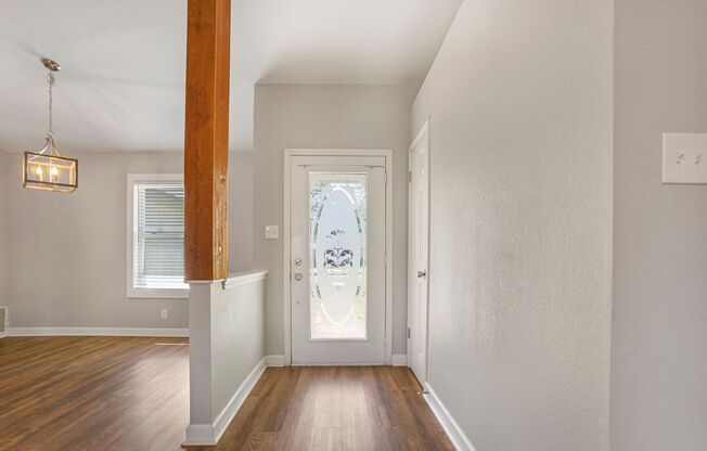 For Lease 501 Elm Ct