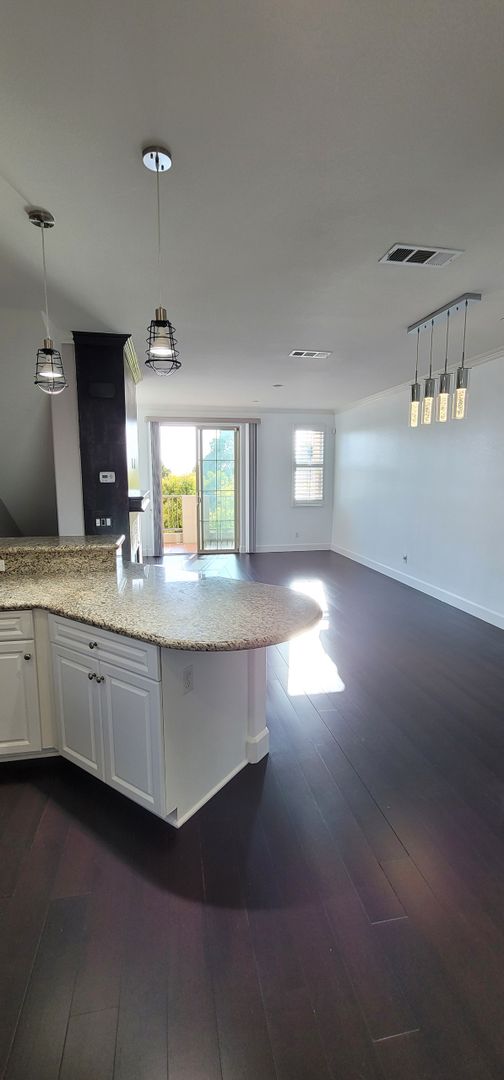 Gorgeous 3 Bed 4 Bath with Stunning Views in Otay Ranch! *$500 MOVE-IN SPECIAL!*