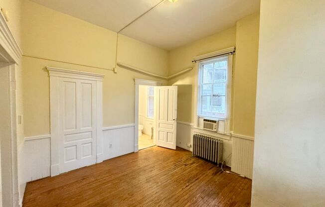 Studio, 1 bath, $1,050, Unit #4