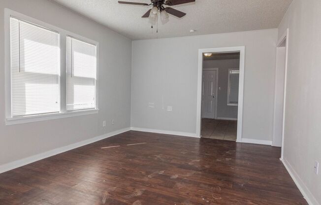 Pre-Leasing  - 2 bed 1 bath