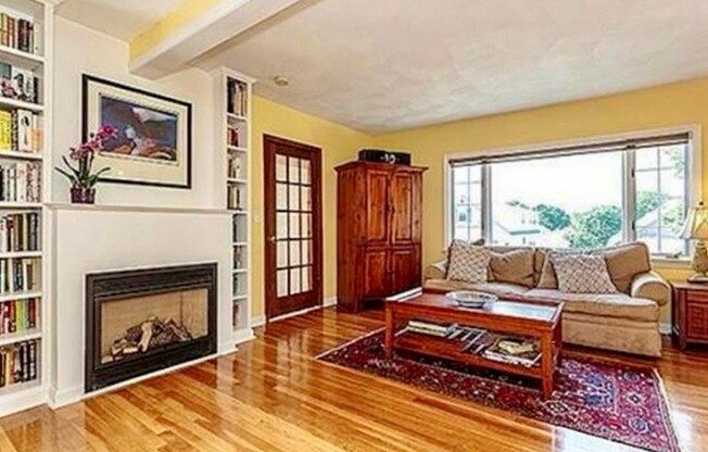 18 MOULTON RD