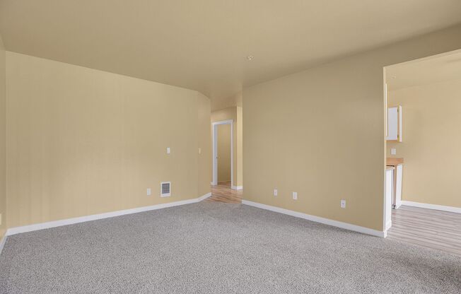 2 beds, 1 bath, 890 sqft, $1,499, Unit 196-200248