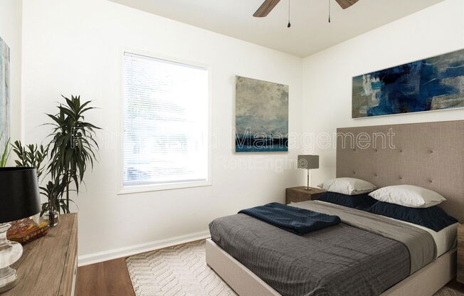821 S BEVERLY