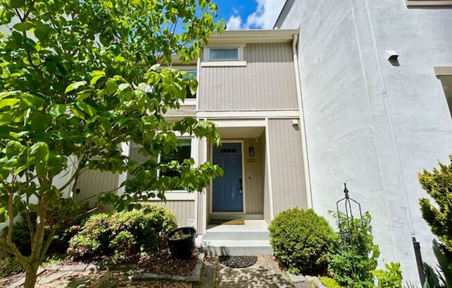 Welcome to this Lovely Home in Reston, VA!