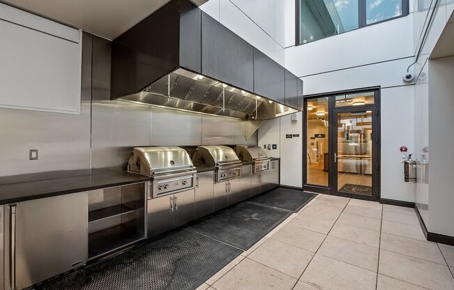 Gorgeous Two Bedroom Condo in The Coloradan!