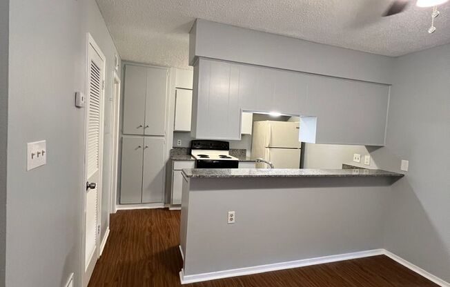 2 beds, 1.5 baths, 1,147 sqft, $1,650, Unit 104