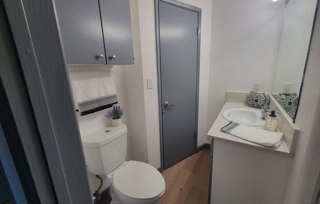2 beds, 2 baths, 865 sqft, $3,095, Unit 59