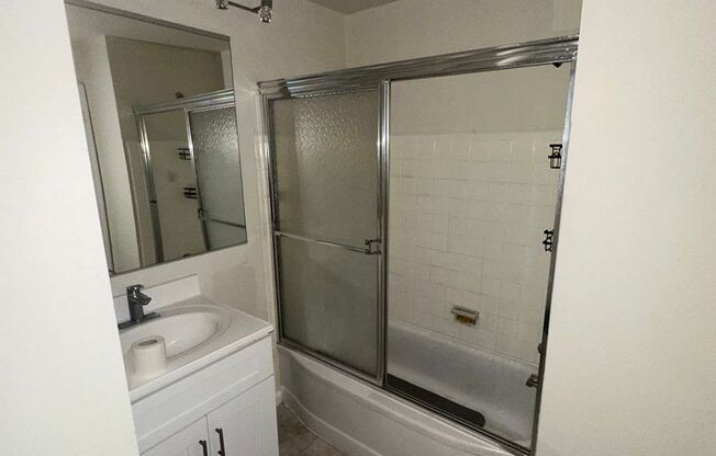 3 bed, 1.5 bath townhome in Upper Darby
