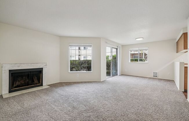 2 beds, 2 baths, 900 sqft, $1,595, Unit X182