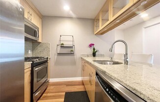 161 E 110 ST