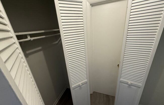 2 beds, 1.5 baths, $1,400, Unit UNIT D