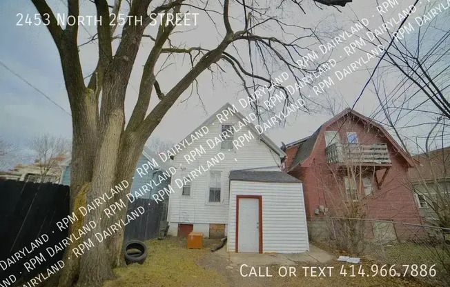 2453 N 25 ST