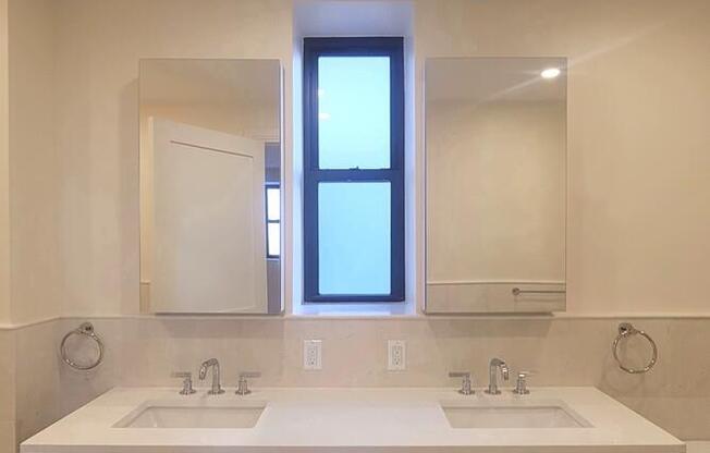 6 beds, 4.5 baths, 6,000 sqft, $55,000, Unit PHA