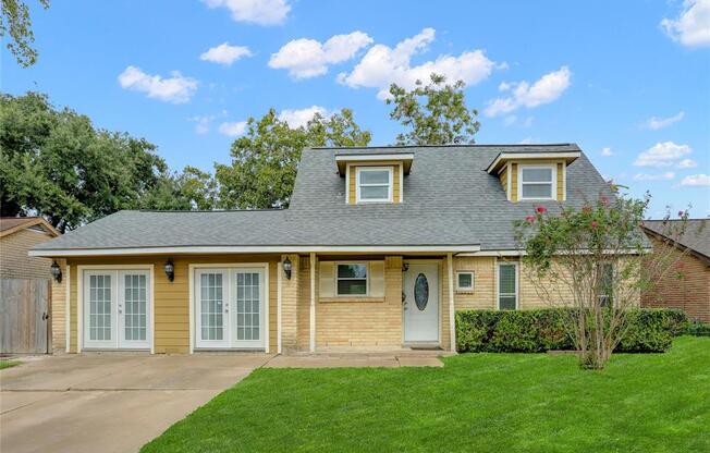 3214 RIPPLEBROOK DR