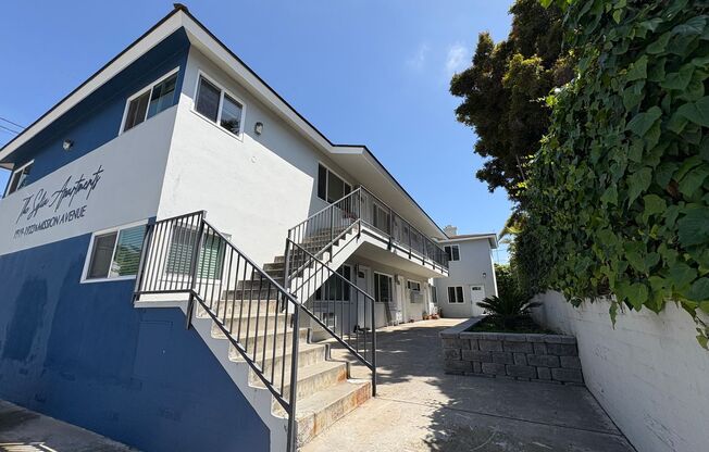 1919-1923 ½ Mission Ave.