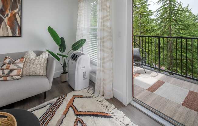 Welcome to Arbor Heights Apartments in Tigard, OR