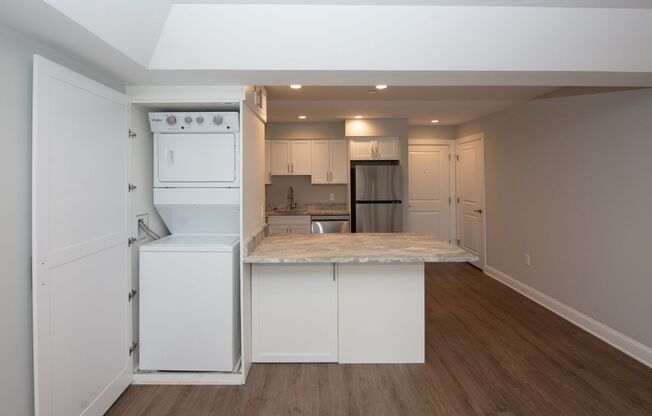 1 bed, 1 bath, 540 sqft, $2,000, Unit 202M