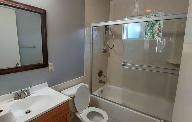 641 Kirkland Apartments