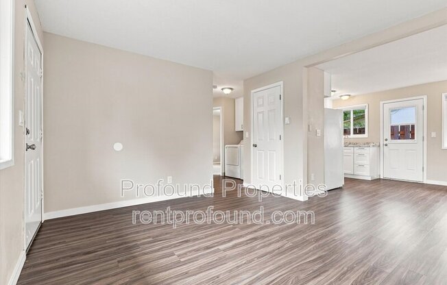 742 SE 13 AVE