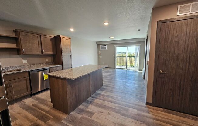 2 beds, 1 bath, 834 sqft, $1,500, Unit 118