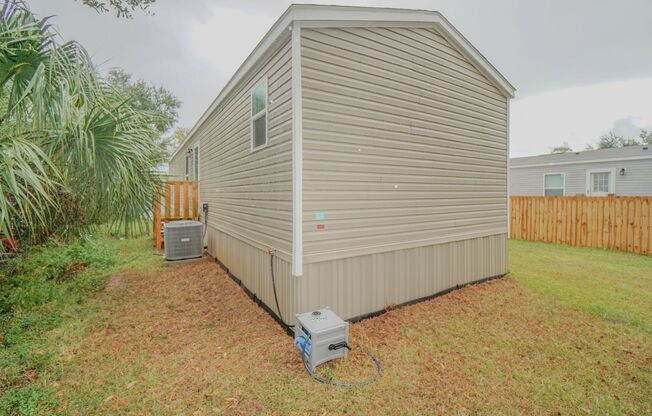 2 beds, 2 baths, $1,500