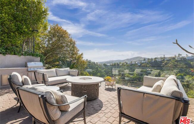 1111 SOMERA RD
