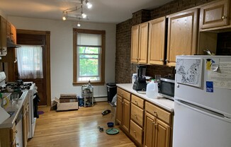 8 MEAD ST