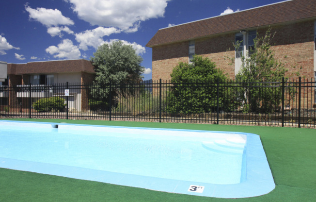 2 beds, 1 bath, 725 sqft, $1,175, Unit 8240E