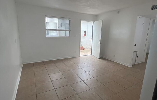 1433 S. Kenneth Place