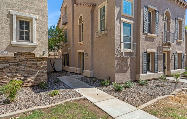 Modern Tri-Level Townhome in Copper Leaf Community