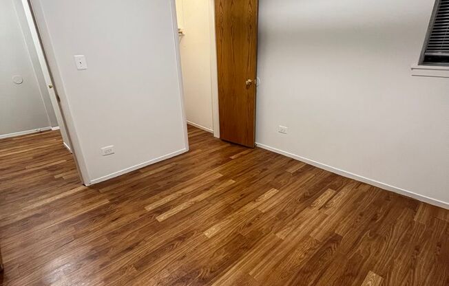 3 beds, 1 bath, $1,325, Unit CA 127B