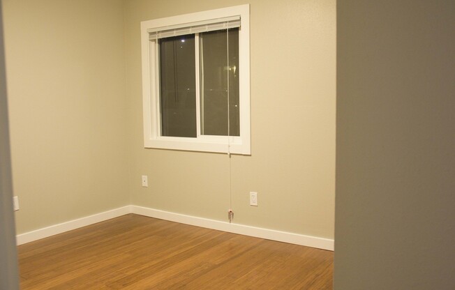 2 beds, 1 bath, $1,795, Unit 502