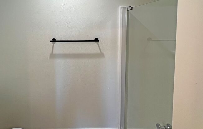 2 beds, 2 baths, 800 sqft, $2,850, Unit Unit 207