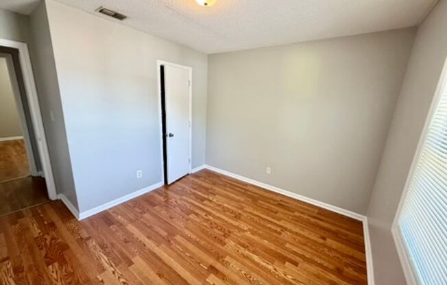 2 beds, 1 bath, 750 sqft, $1,045, Unit B-505C4