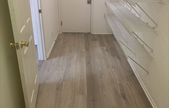 Beautiful 2 story home with great location to lots of attractions!