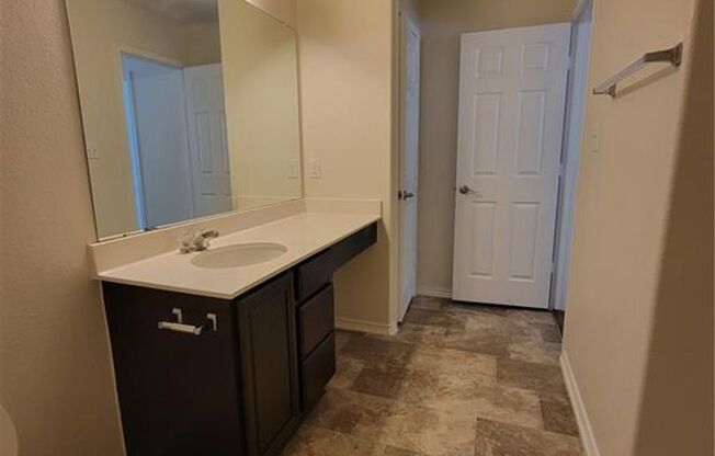 3 beds, 2 baths, $2,150