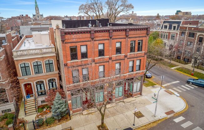2954-56 N. Racine