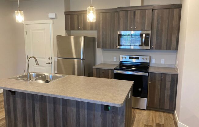 1 bed, 1 bath, 610 sqft, $1,525