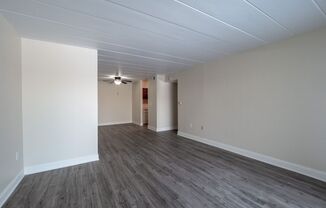 1 bed, 1 bath, 750 sqft, $1,090, Unit 122