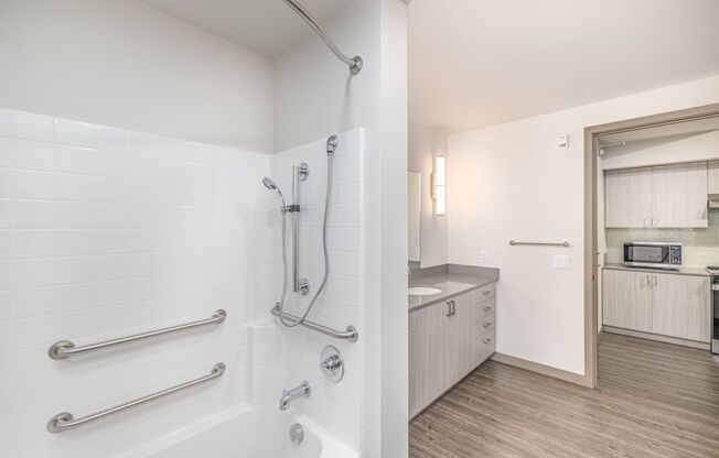 2 beds, 2 baths, $2,300, Unit Unit B215