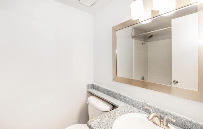 Studio, 1 bath, 550 sqft, $925