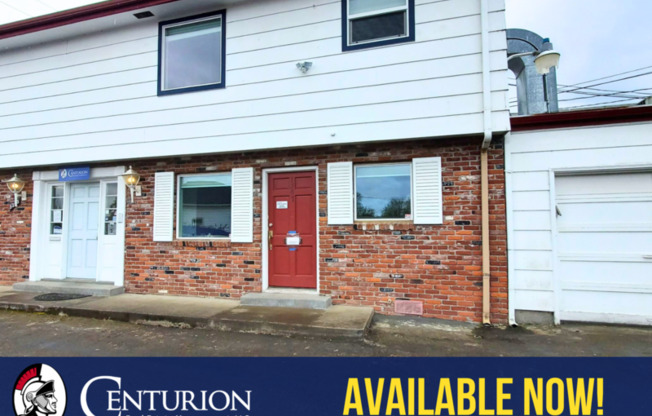 1367 COMMERCIAL ST SE