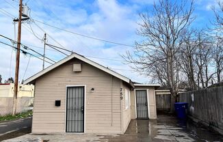 759 S. Sierra Vista Ave.