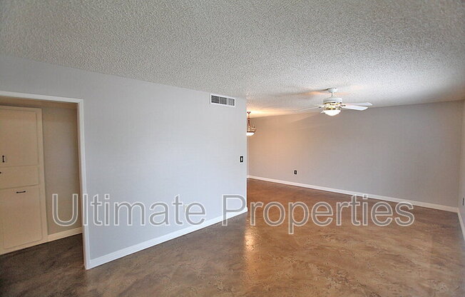 9331 W ARROWHEAD DR