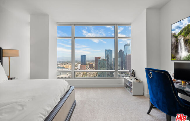 2 beds, 3 baths, 1,700 sqft, $9,500, Unit 37K