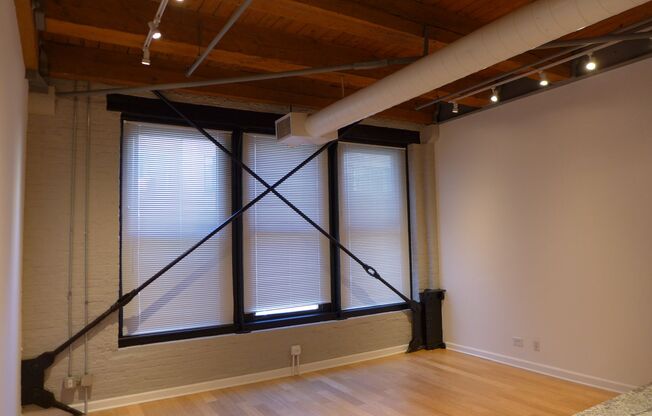 Studio, 1 bath, 550 sqft, $1,850, Unit 606