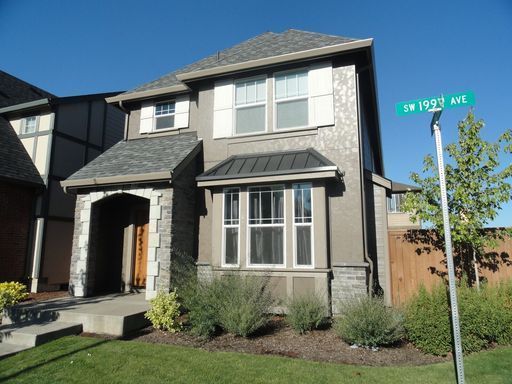 Beautiful 4 Bedroom Home Great Location