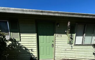 2 beds, 1 bath, $1,495